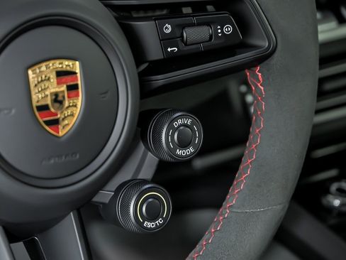 Used 2024 Porsche 911 GT3 RS image 25