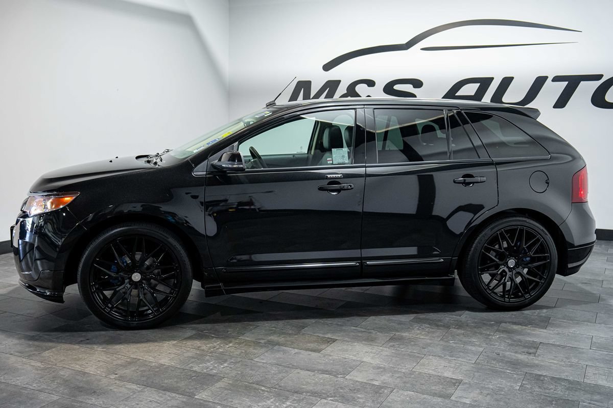 Used 2014 Ford Edge Sport w/ Driver Entry Package FWD image 3