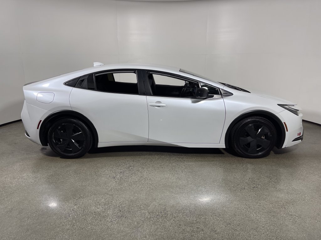 Certified 2023 Toyota Prius Prime FWD image 2