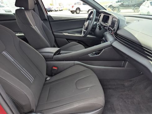 Used 2026 Hyundai Elantra SEL Sport Premium FWD image 34