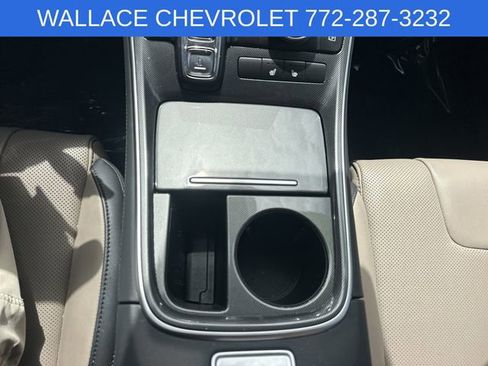 Used 2023 Hyundai Santa Fe SEL Premium image 16