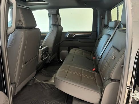 New 2026 Chevrolet Silverado 2500 High Country w/ High Country Premium Package AWD/4WD image 17
