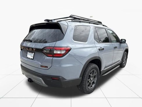 New 2026 Honda Pilot TrailSport image 8