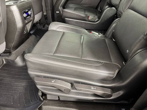 Used 2021 Chevrolet Tahoe Z71 image 25