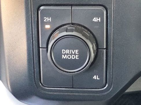 Used 2024 Ford F450 Limited w/ FX4 Off-Road Package image 24