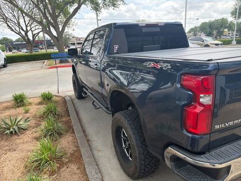 Used 2020 Chevrolet Silverado 1500 LTZ w/ LTZ Plus Package image 10