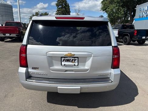 Used 2020 Chevrolet Suburban Premier AWD/4WD image 7
