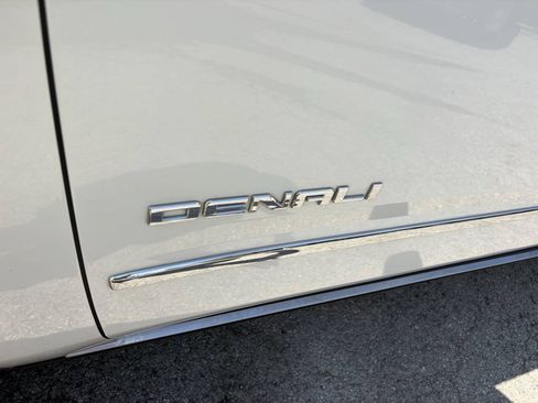 Used 2016 GMC Yukon Denali w/ Open Road Package RWD image 13