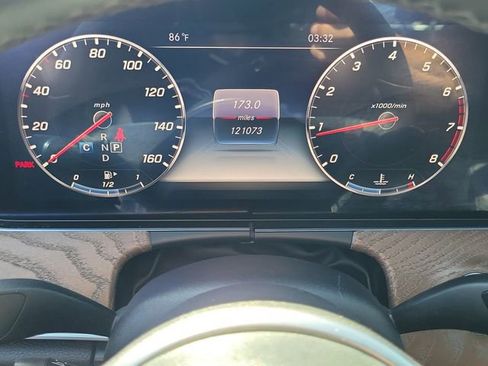 Used 2019 Mercedes-Benz E 300 image 7