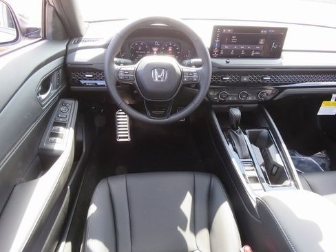 Used 2023 Honda Accord Sport image 14