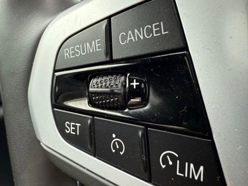 Used 2024 BMW X4 M40i w/ Premium Package image 51