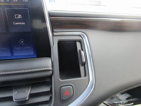 Certified 2023 Chevrolet Suburban Premier image 16