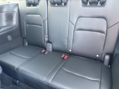 Used 2023 Nissan Pathfinder SL w/ SL Premium Package FWD image 15