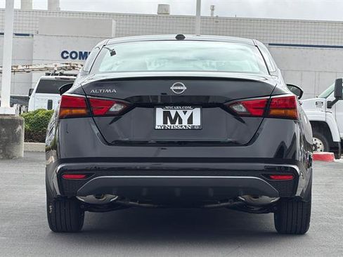New 2026 Nissan Altima 2.5 SV FWD image 5