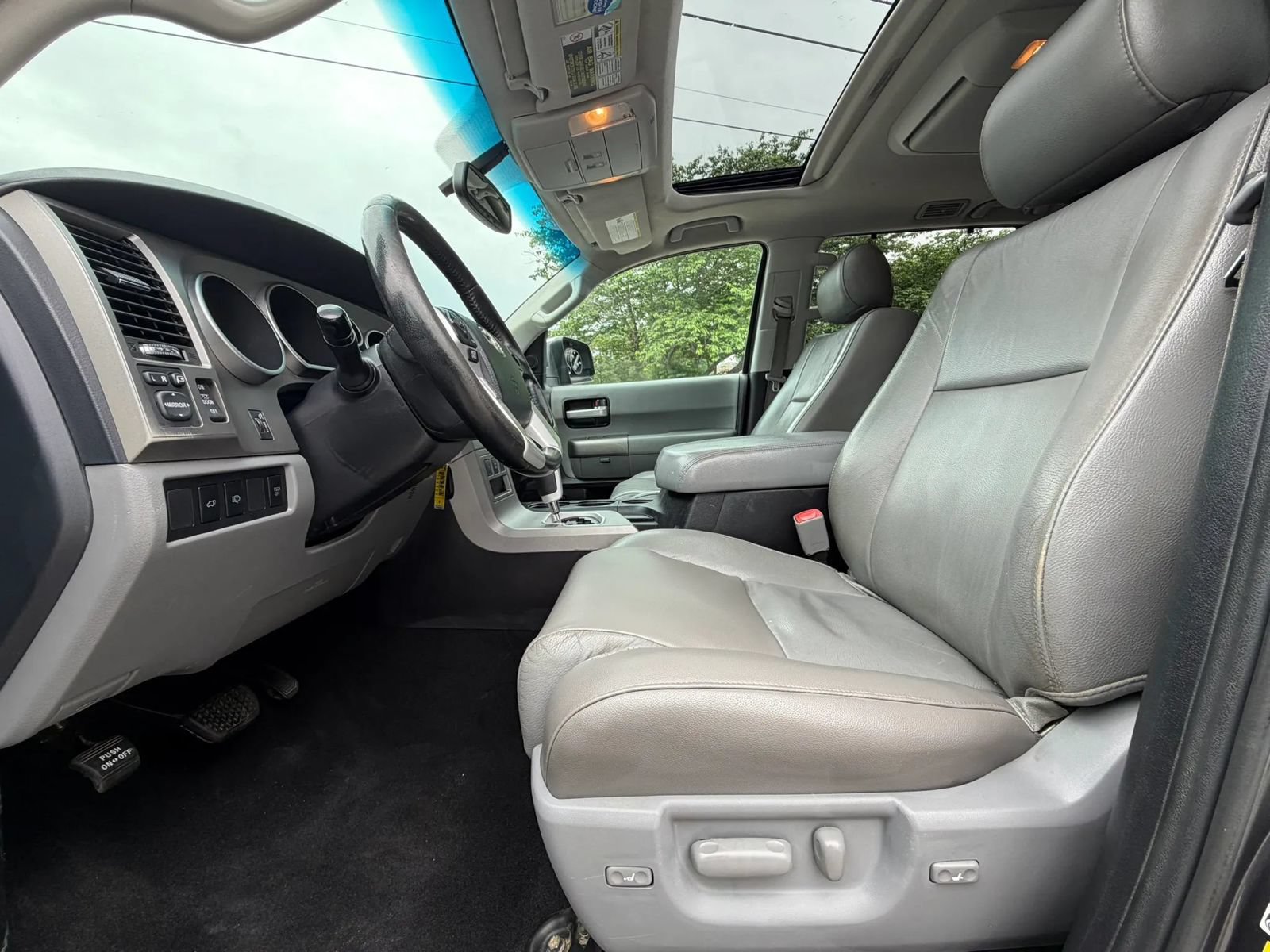 Used 2014 Toyota Sequoia Limited AWD/4WD image 7