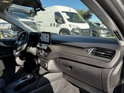 Used 2023 Ford Escape Active w/ Cold Weather Package image 7