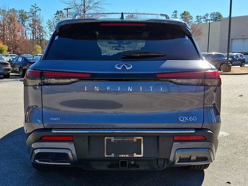 Used 2023 INFINITI QX60 Sensory w/ Vision Package image 5