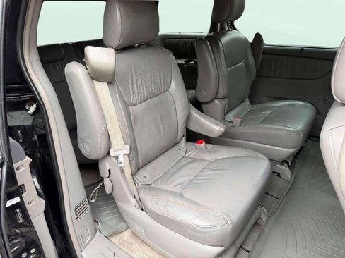 Used 2008 Toyota Sienna AWD image 14