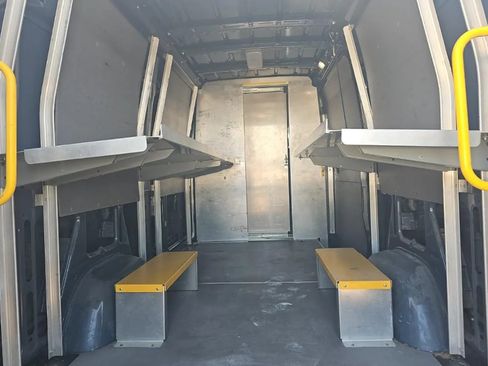 Used 2019 Mercedes-Benz Sprinter 144 image 8