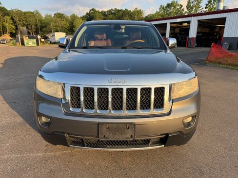 Used 2012 Jeep Grand Cherokee Overland AWD/4WD image 8