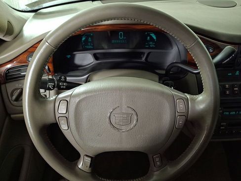 Used 2002 Cadillac De Ville w/ Comfort/Convenience Pkg image 19
