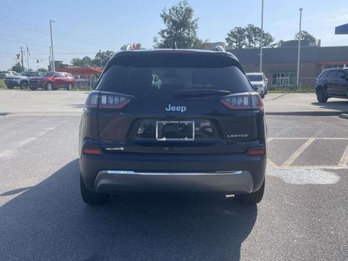 Used 2019 Jeep Cherokee Limited FWD image 5