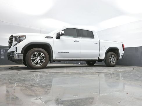 Used 2025 GMC Sierra 1500 SLT AWD/4WD image 36