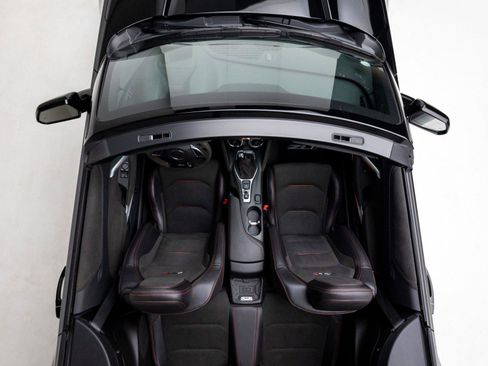 Used 2022 Chevrolet Camaro ZL1 RWD image 19