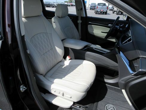Used 2024 Buick Enclave Avenir w/ Avenir Technology Package AWD/4WD image 23