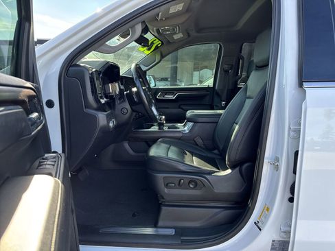 Used 2022 GMC Sierra 1500 SLT w/ SLT Premium Plus Package image 16