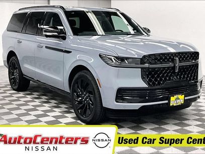 Used 2025 Lincoln Navigator Reserve w/ Jet Appearance Package