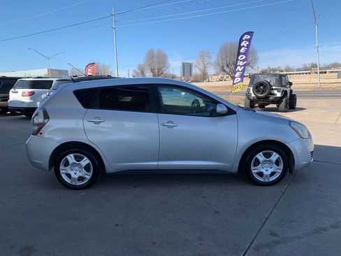 Used 2009 Pontiac Vibe w/ Preferred Package image 9