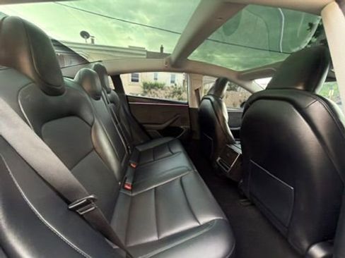 Used 2025 Tesla Model 3 Long Range AWD/4WD image 27