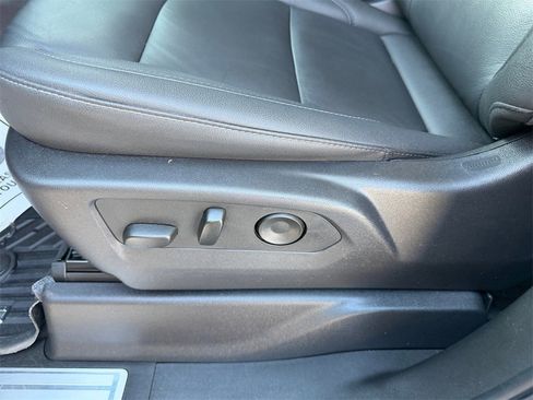 Used 2025 Chevrolet Silverado 1500 LT Trail Boss w/ Convenience Package II image 13