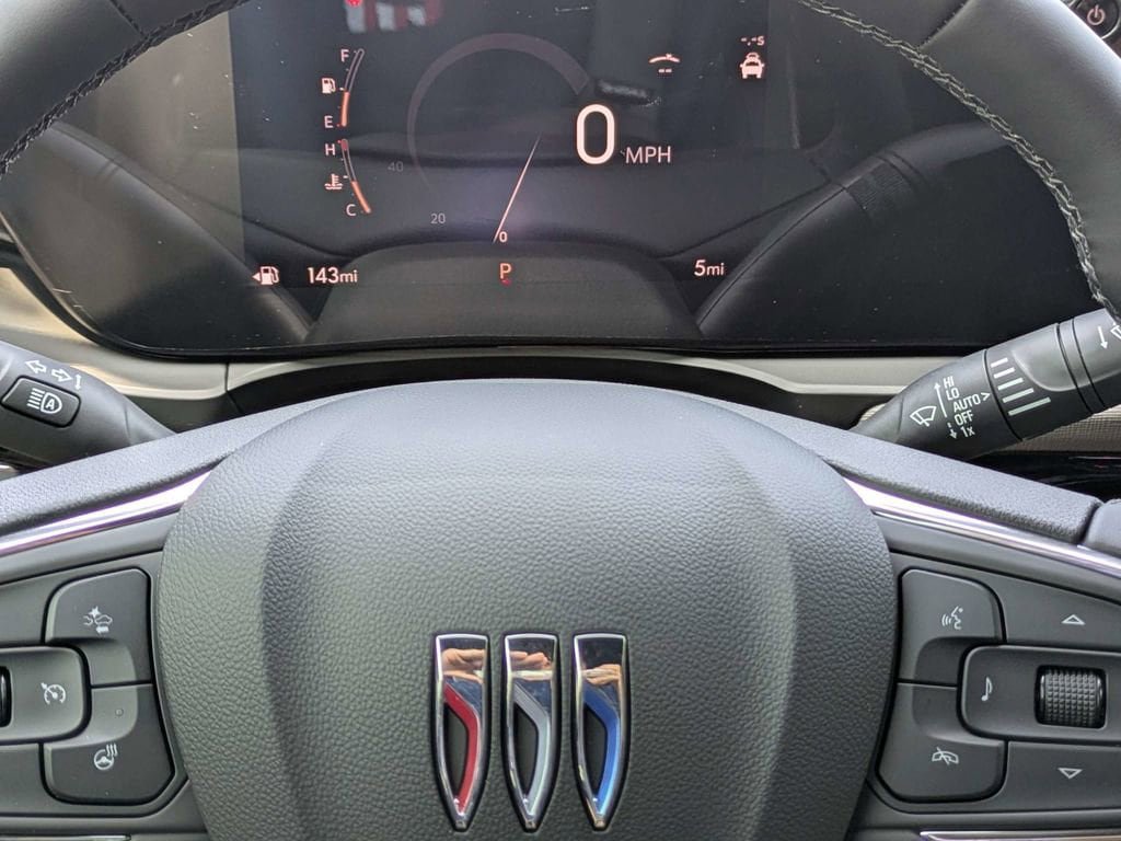 New 2026 Buick Envista Avenir FWD image 28