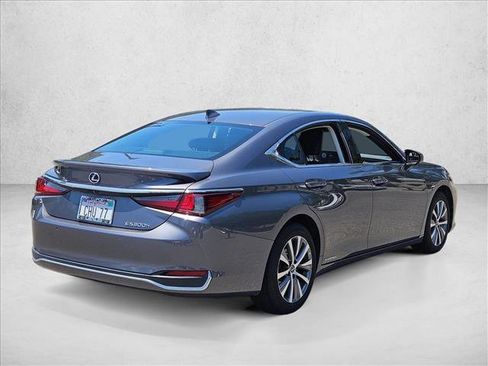 Used 2020 Lexus ES 300h w/ Premium Package FWD image 5