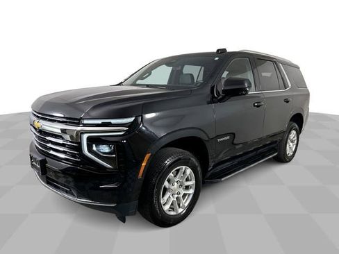 Used 2025 Chevrolet Tahoe LT AWD/4WD image 4
