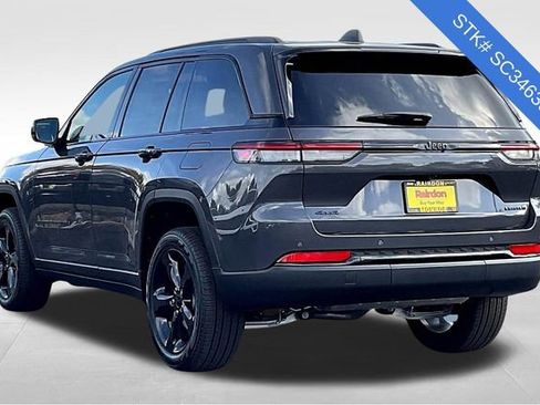 New 2025 Jeep Grand Cherokee Limited w/ Black Appearance Package image 3