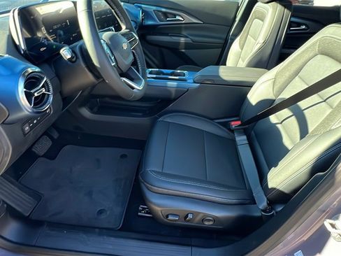 New 2026 Chevrolet Equinox EV LT image 13