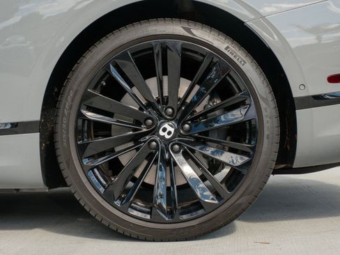 Used 2022 Bentley Continental GT Speed image 19