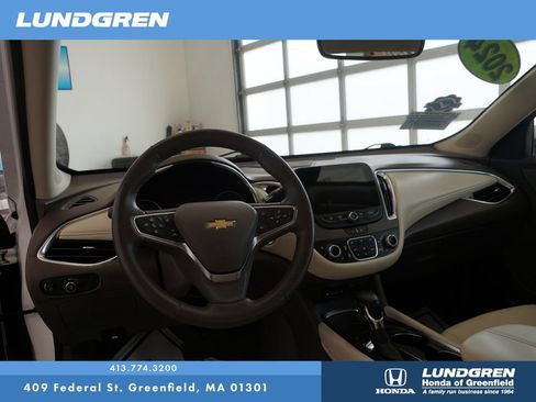 Used 2024 Chevrolet Malibu LT FWD image 16