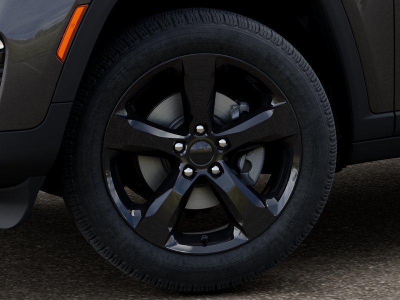 Used 2025 Jeep Grand Cherokee Limited w/ Black Appearance Package AWD/4WD image 9