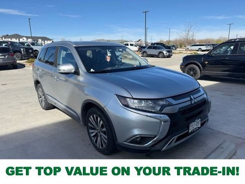 Used 2019 Mitsubishi Outlander SEL image 1