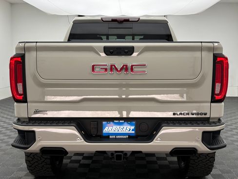 New 2026 GMC Sierra 1500 AT4 w/ AT4 Premium Package AWD/4WD image 11