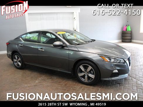 Used 2022 Nissan Altima 2.5 image 1
