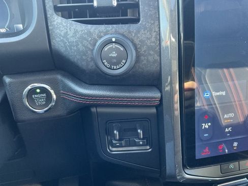 Used 2023 Ford Expedition Max Limited image 18