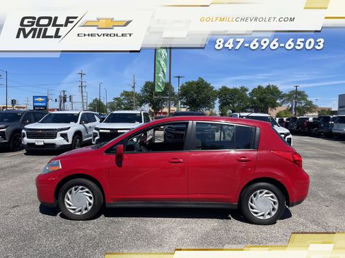 Used 2011 Nissan Versa 1.8 S FWD image 10