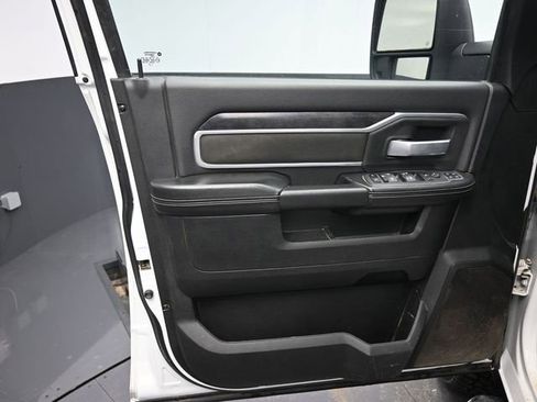Used 2024 RAM 2500 Big Horn image 16