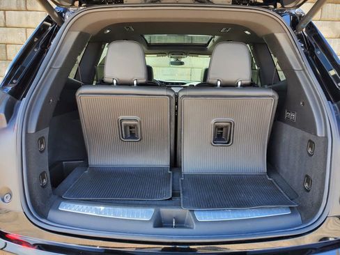 Certified 2023 Cadillac XT6 Premium Luxury w/ LPO, Floor Liner Package AWD/4WD image 41