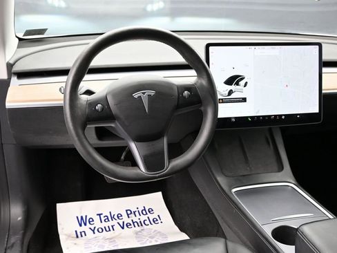 Used 2021 Tesla Model 3 Standard Range Plus image 35